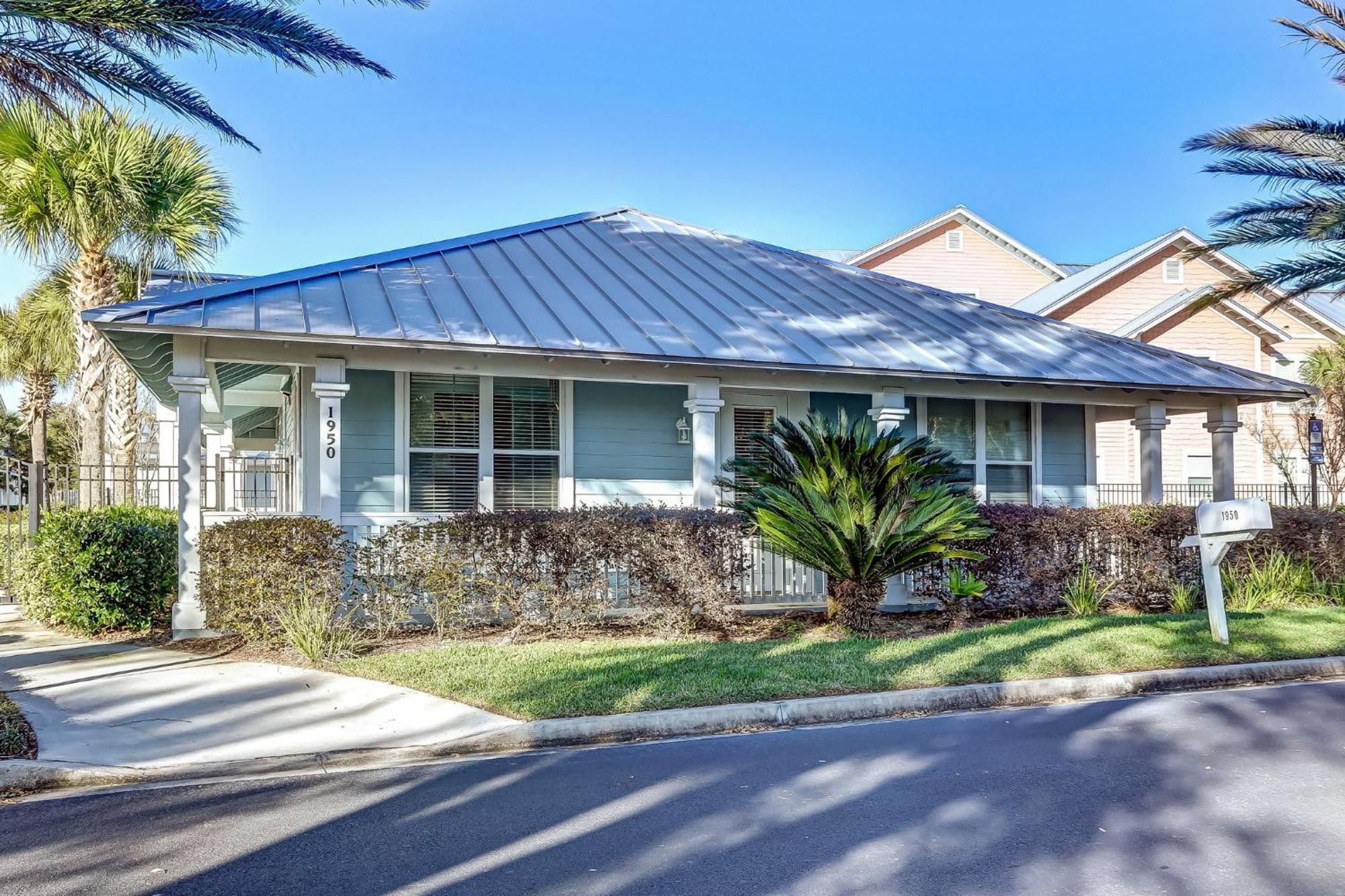 Holiday home Dog Friendly - 3 Story - Spacious End Unit - Within Walking Distance To The Ocean! 2142 Cape Sound Fernandina Beach