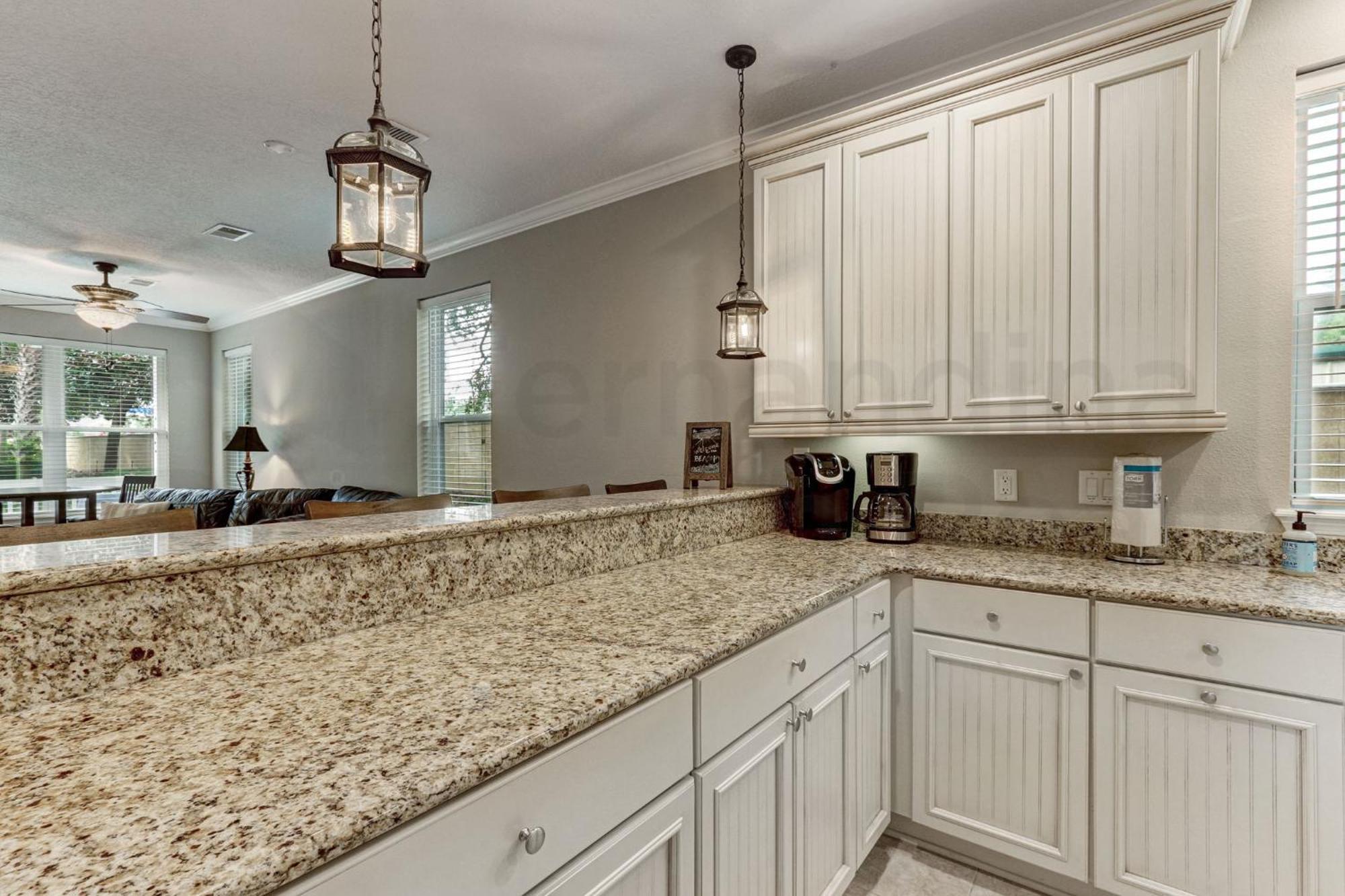 Dog Friendly - 3 Story - Spacious End Unit - Within Walking Distance To The Ocean! 2142 Cape Sound Holiday home *
