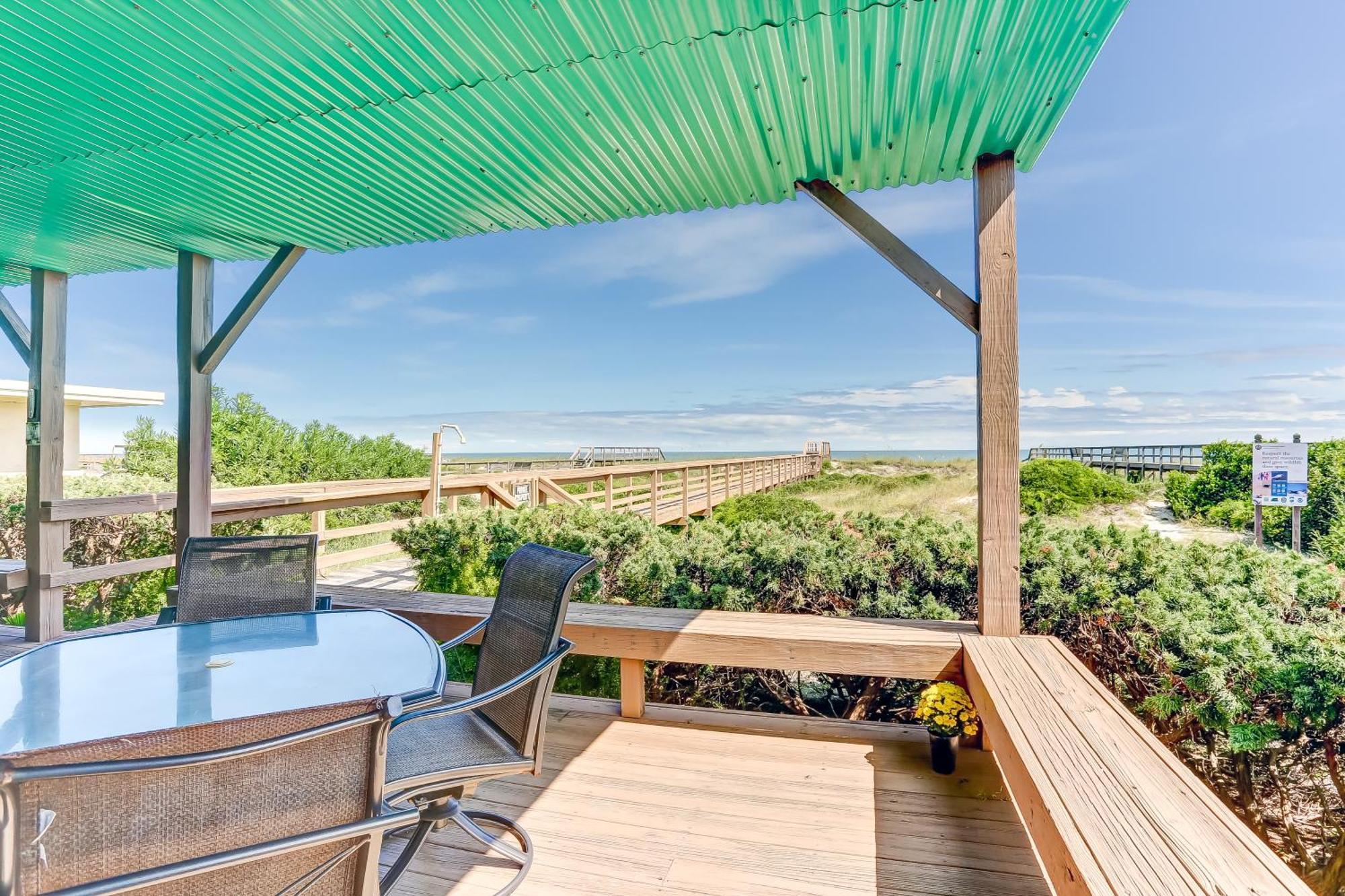 Dog Friendly-enjoy The Sun And Endless Ocean Views From The Upper Deck 2158a S Fletcher Ave * Fernandina Beach