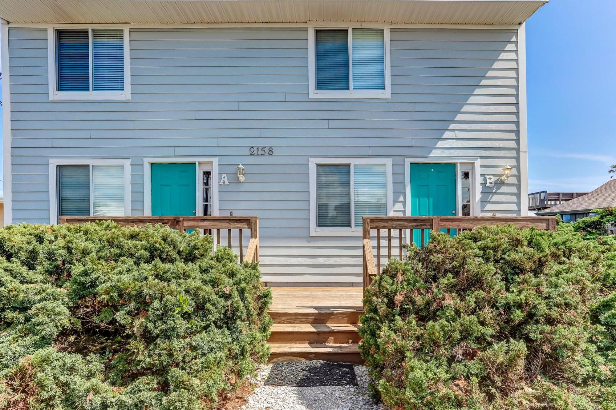 Dog Friendly-enjoy The Sun And Endless Ocean Views From The Upper Deck 2158a S Fletcher Ave Holiday home