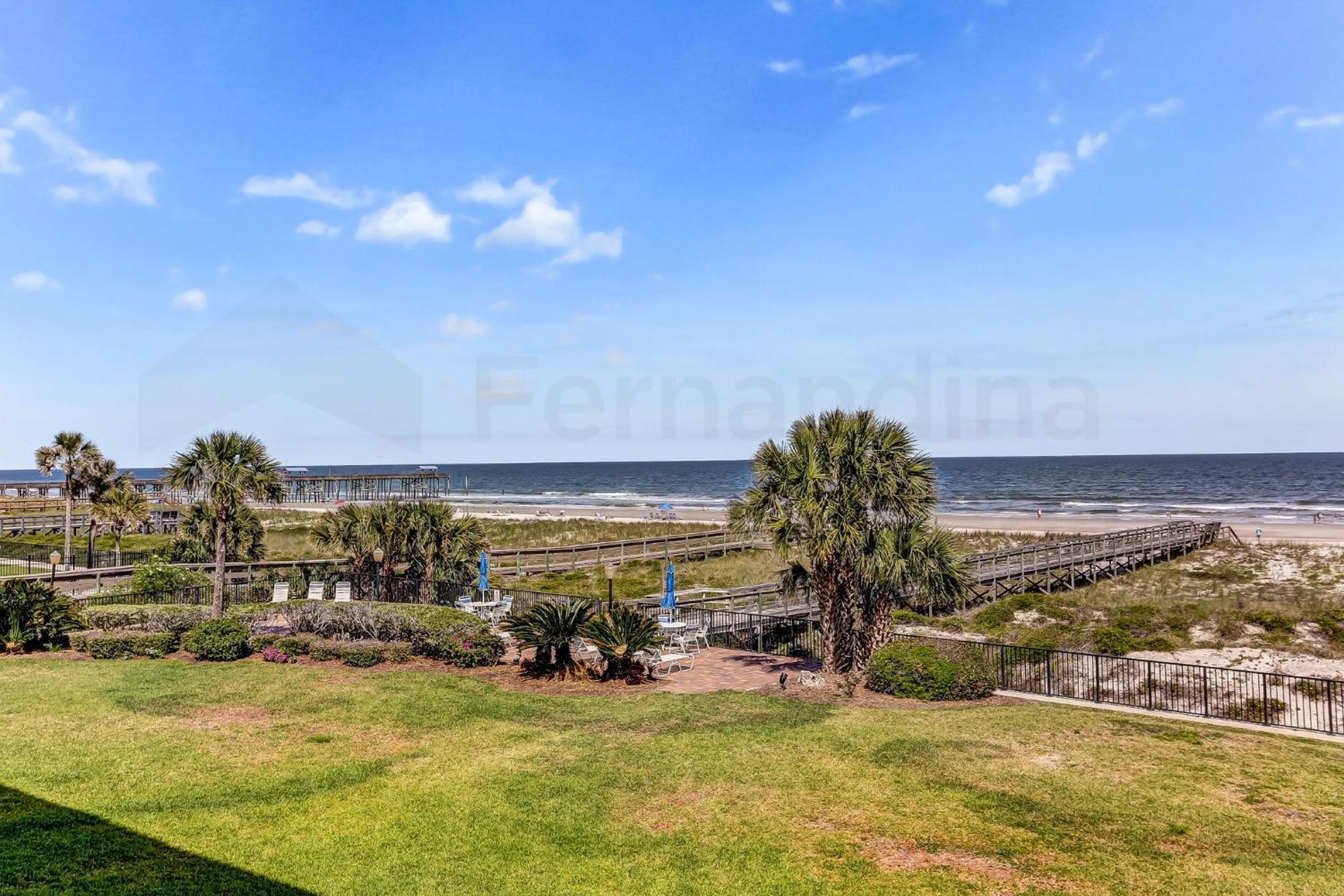 Renovated In Small Quiet Complex. Relaxation Comes Easy Here. One Assigned Parking Holiday home Fernandina Beach