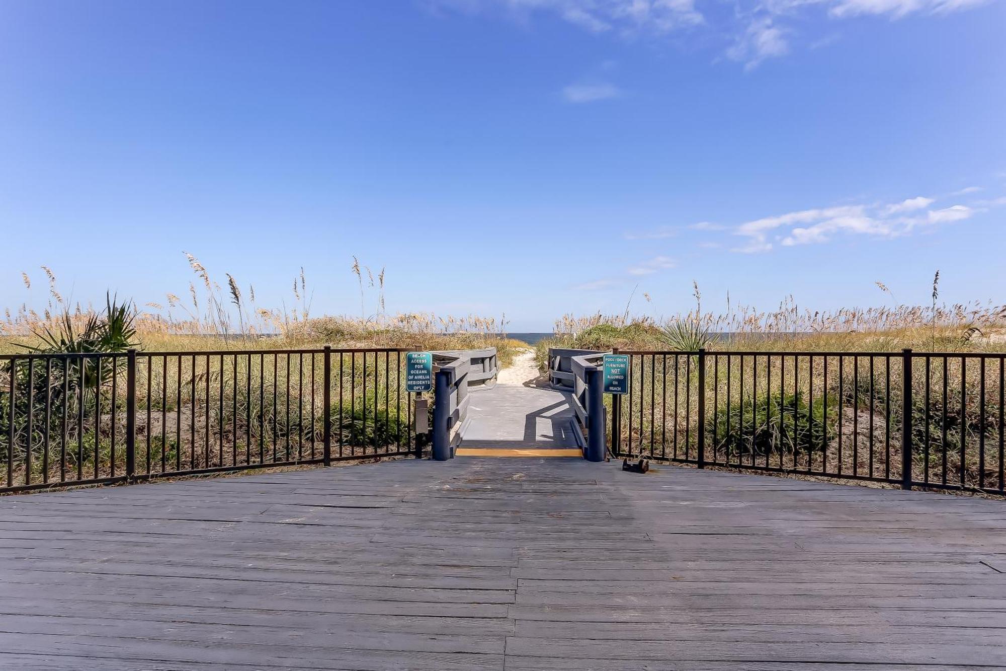 306 Oceans Of Amelia Holiday home