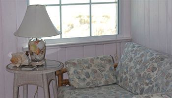 Amelia Oceanfront 3*