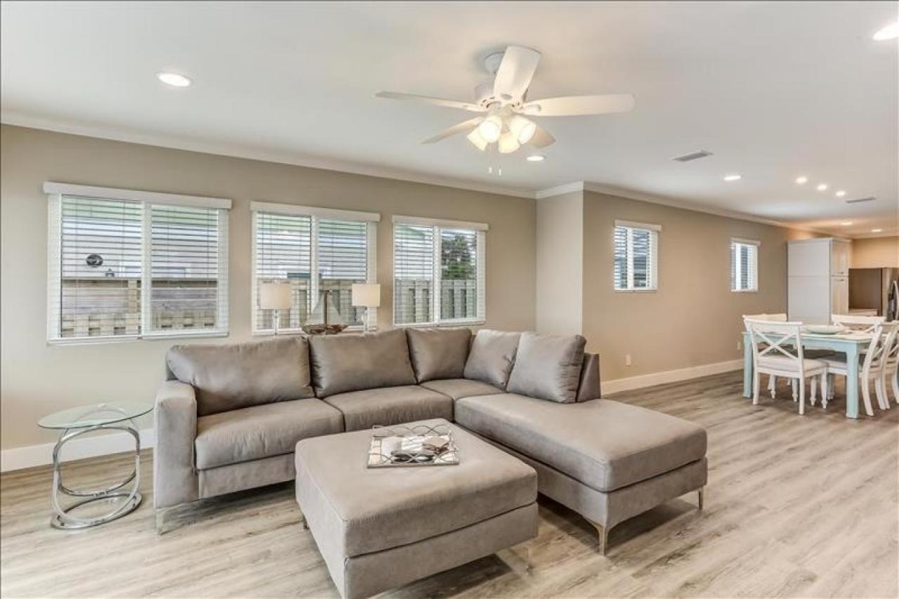2958 S Fletcher Ave Fernandina Beach