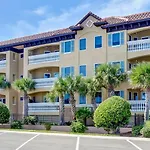 Deluxe Condo At Main Beach