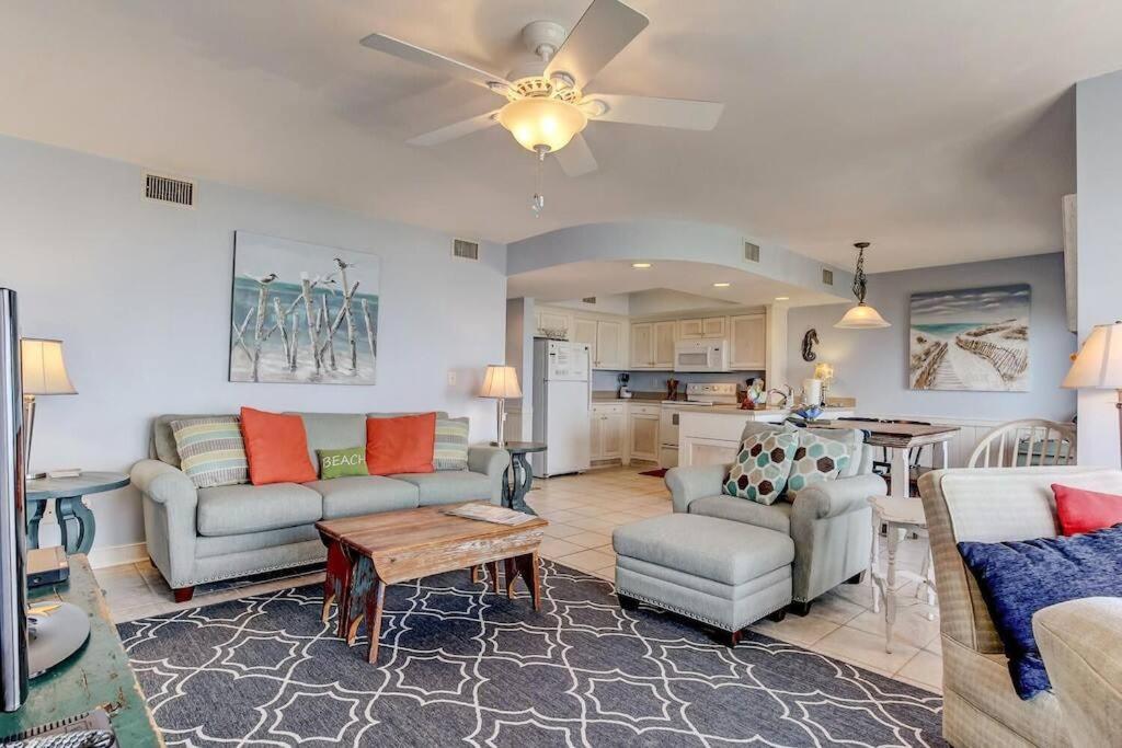 Oceanfront Retreat With A Remarkable View. New! *
