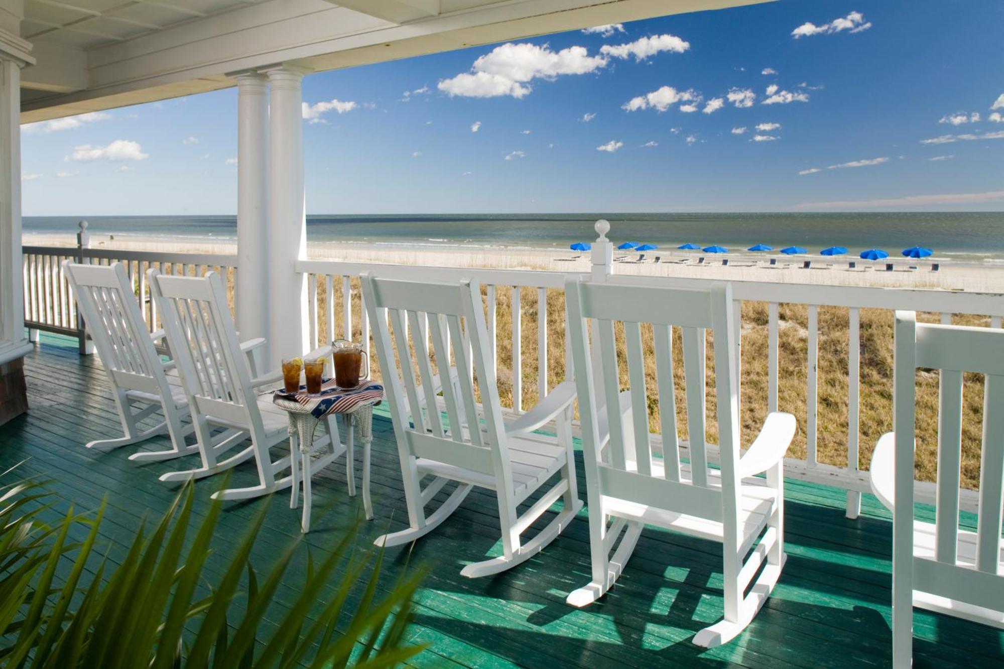 Hotel Elizabeth Pointe