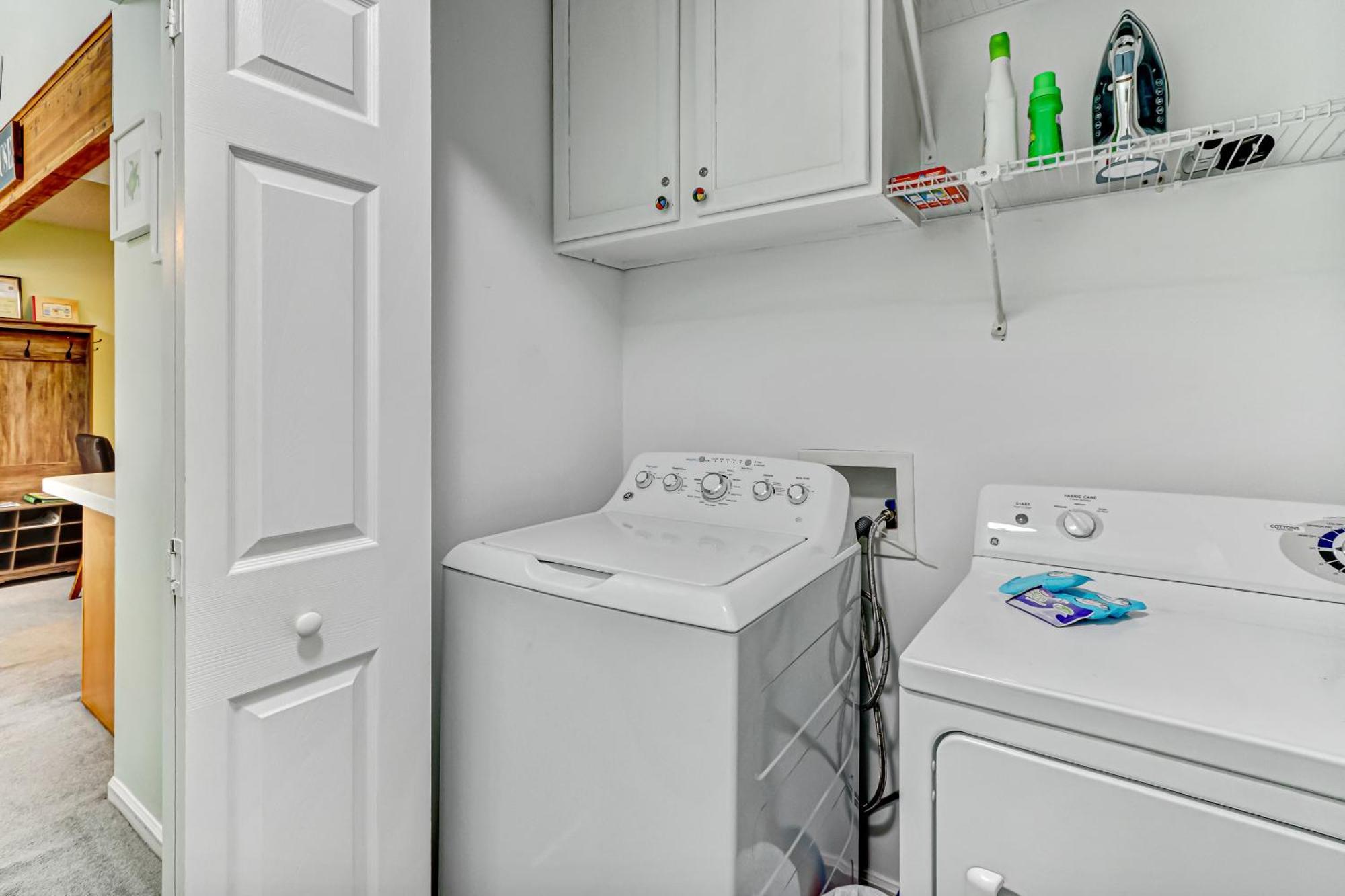 Dog Friendly! Bright And Fresh, Newly Appointed Two Bedroom One Bath Condo! Holiday home Fernandina Beach